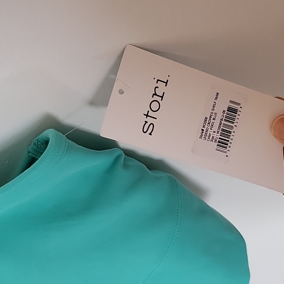 NWT Stori legend cropped shelf tank in pool blue - Picture 7 of 8